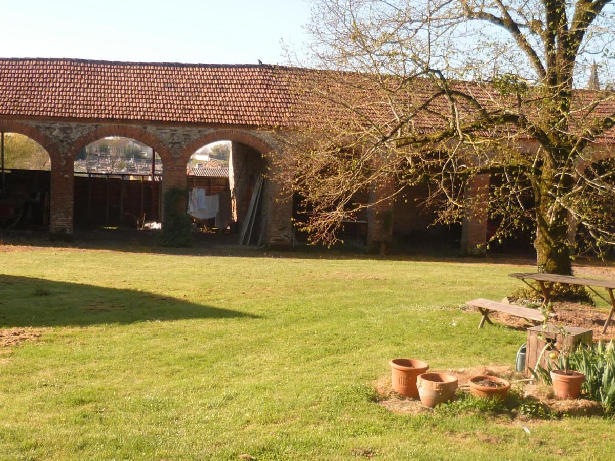 مبيت وإفطار Les Pineaux Le Logis المظهر الخارجي الصورة